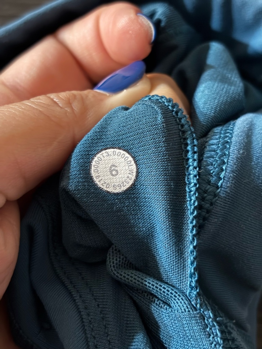 Lululemon Sports Bra Size 6 - Picture 3 of 3